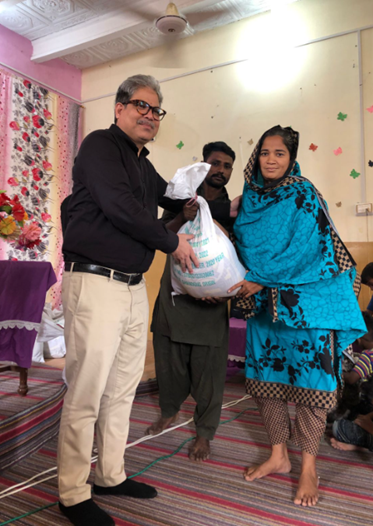 Community support during aid distribution